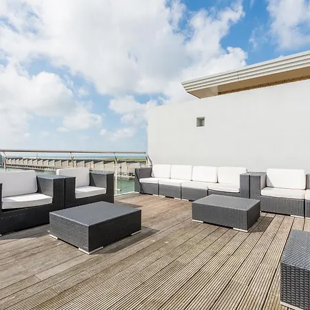 Harbor View Penthouse Apartment