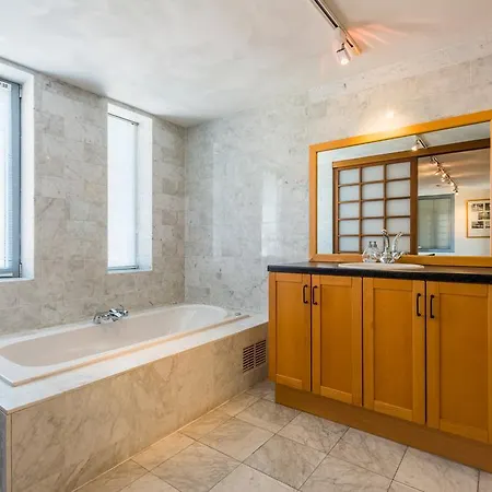 Harbor View Penthouse Apartment